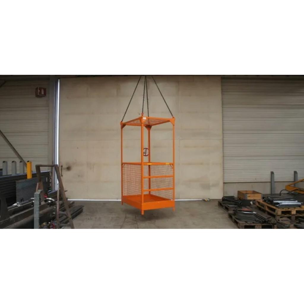 WERKKOOI L : 1208mm B : 708mm H : 2197mm (153kg)