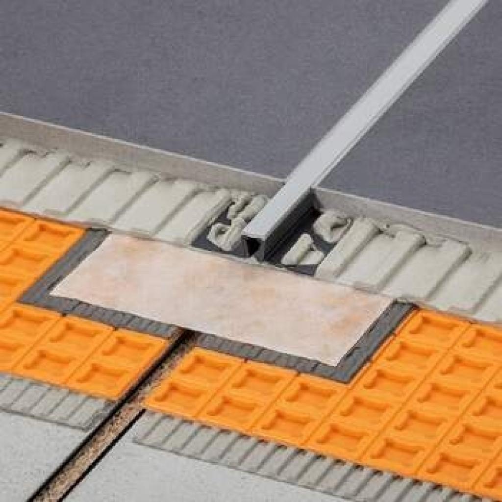 Schlüter-DILEX-BWB 2,5m - Bewegungsfuge graphitschw. H=12,5mm (BWB125GS)